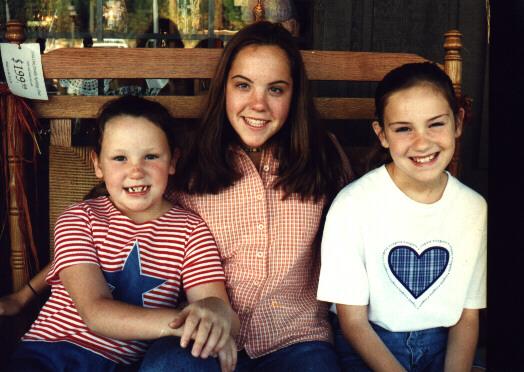 Stephanie, Catherine and Gretchen.jpg - 1997 - Cracker Barrel, Advance, NC - Stephanie, Catherine & Gretchen